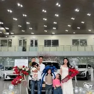 Bàn giao xe Hyundai cho khách hàng tại Thanh Hóa Bàn giao xe Hyundai cho khách hàng tại Thanh Hóa